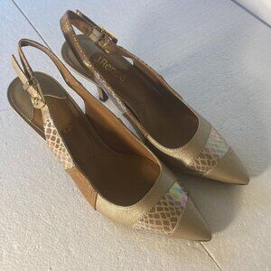 J.Renee'  SZ9  Laceyann Golds Sling Back Snakeskin Kitten Heels Essential Chic